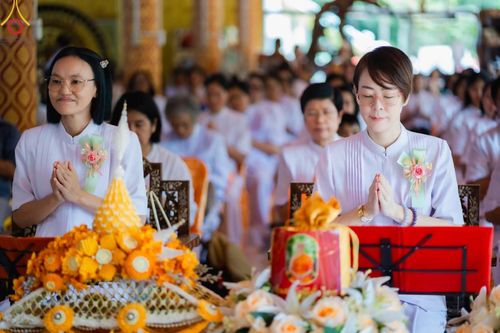 ภาพ No.166739:พิธีทอดกฐิน ณ วัดเขาดินมังกรทอง อ.บ่อทอง จ.ชลบุรี  ในโครงการกฐินสามัคคีทั่วไทย 30,000 วัด บูชาธรรม 80 ปี หลวงพ่อธัมมชโย โดยคณะศิษยานุศิษย์วัดพระธรรมกาย วันที่ 23 ตุลาคม พ.ศ. 2567