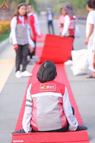 ภาพ No.191389:V.49 สารพัดV สารพัดดี ที่ธรรมยาตรา ในโครงการธรรมยาตรา กตัญญูบูชา มหาปูชนียาจารย์ พระมงคลเทพมุนี(สด จนฺทสโร) พระผู้ปราบมาร อนุสรณ์สถาน 7 แห่ง ปีที่ 13 ระหว่างวันที่ 2-31 มกราคม พ.ศ. 2568