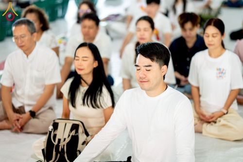 ภาพ No.229411:วันเสาร์ที่ 21 มิถุนายน พ.ศ. 2568 พิธีตักบาตรโครงการอุปสมบทหมู่ธรรมทายาท ระดับอุดมศึกษา รุ่นที่ 52 ภาคฤดูฝน ณ มหาวิหารคด คอร์ 9 วัดพระธรรมกาย