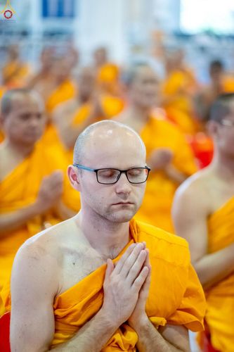 ภาพ No.236046:วันที่ 3 สิงหาคม พ.ศ. 2568 พิธีบูชาข้าวพระ ณ สภาธรรมกายสากล วัดพระธรรมกาย