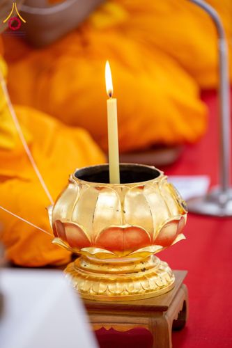 ภาพ No.160786:พิธีเจริญพระพุทธมนต์ และปิดแผ่นทองรูปเหมือน พระเดชพระคุณพระมงคลเทพมุนี (สด จนฺทสโร) พระผู้ปราบมาร จำนวน 3 องค์ วันเสาร์ที่ 5 ตุลาคม พ.ศ. 2567 ณ อาคารปลูกศรัทธา 2 (ชานชลาเดิม) วัดพระธรรมกาย อ.คลองหลวง จ.ปทุมธานี