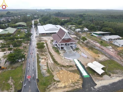 ภาพ No.96142:กฐินสามัคคี ฉลองวิหารพระมงคลเทพมุนี (สด จนฺทสโร) ณ ศูนย์ปฏิบัติธรรมภาคใต้ อ.บางกล่ำ จ.สงขลา วันที่ 19 พฤศจิกายน พ.ศ. 2566