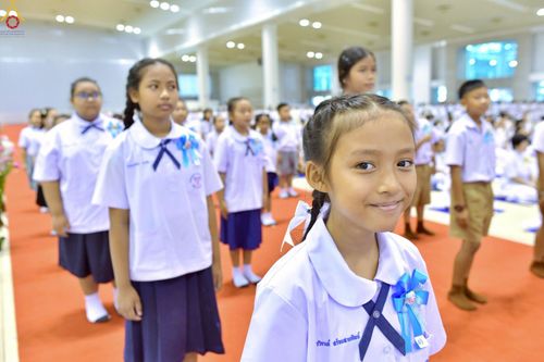 ภาพ No.233755:วันเสาร์ที่ 19 กรกฎาคม พ.ศ.2568 วันมหารำลึก ครั้งที่ 35 พิธีรำลึกถึงนักสร้างบารมี , พิธีสวดพระพุทธมนต์ , พิธีทอดผ้าบังสกุลและถวายไทยธรรม วัดพระธรรมกาย