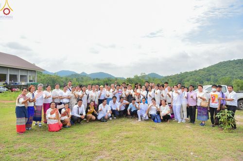 ภาพ No.94053:พิธีทอดกฐินสามัคคี เพื่อสร้างอาคารปฏิบัติธรรม พระมงคลเทพมุนี (สด จนฺทสโร) ณ ธุดงคสถานเขาย้อย ต.สระพัง อ. เขาย้อย จ.เพชรบุรี วันอาทิตย์ที่ 12 พฤศจิกายน พ.ศ. 2566