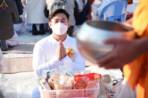 ภาพ No.75692:พิธีเจริญพระพุทธมนต์ และ ตักบาตรพระ 1,111 รูป  บำเพ็ญกุศลเพื่อถวายพระพรชัยมงคลแด่  สมเด็จพระเจ้าลูกเธอ เจ้าฟ้าพัชรกิติยาภา นเรนทิราเทพยวดี กรมหลวงราชสาริณีสิริพัชร มหาวัชรราชธิดา วันเสาร์ที่ 11 กุมภาพันธ์ พ.ศ. 2566 ณ วัดห้วยตองสัก อ.จอมทอง จ.เชียงใหม่