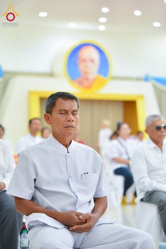ภาพ No.171614:พิธีทอดกฐิน ณ ศูนย์ปฏิบัติธรรมและศูนย์อบรมเยาวชนเพชรบุรี ในโครงการกฐินสามัคคีทั่วไทย 30,000 วัด บูชาธรรม 80 ปี หลวงพ่อธัมมชโย โดยคณะศิษยานุศิษย์วัดพระธรรมกาย วันที่ 27 ตุลาคม พ.ศ. 2567