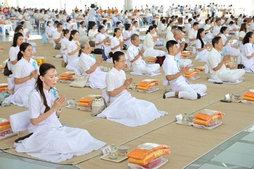 ภาพ No.234826:วันศุกร์ที่ 25 กรกฎาคม พ.ศ. 2568 (วันพระ แรม 15 ค่ำ เดือน 8) พิธีบุพเปตพลี ครั้งที่ 167 ร่วมอุทิศบุญแด่หมู่ญาติที่ล่วงลับไปแล้ว และสืบทอดอายุพระพุทธศาสนา ณ หอฉันคุณยายอาจารย์ฯ วัดพระธรรมกาย