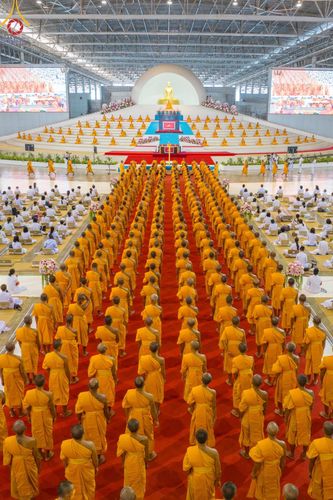 ภาพ No.123166:พระธรรมยาตรารับประกาศนียบัตร และพระของขวัญ ในวันอาทิตย์ต้นเดือนที่ 4 กุมภาพันธ์ พ.ศ.2567 ณ สภาธรรมกายสากล วัดพระธรรมกาย
