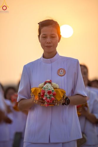 ภาพ No.133703:พิธีเวียนประทักษิณและพิธีวันทาเจดีย์ โครงการบรรพชาสามเณร ฟื้นฟูพระพุทธศาสนาทั่วไทย ณ วัดพระธรรมกาย วันเสาร์ที่ 6 เมษายน พ.ศ. 2567