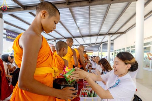 ภาพ No.123867:พิธีถวายสังฆทาน 323 วัด 4 จังหวัดชายแดนภาคใต้ ครั้งที่ 166 ณ ศูนย์ปฏิบัติธรรมภาคใต้ อ.บางกล่ำ จ.สงขลา วันเสาร์ที่ 17 กุมภาพันธ์ พ.ศ. 2567