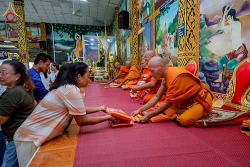 ภาพ No.275418:วันที่ 5 พฤศจิกายน พ.ศ. 2568 พิธีทอดกฐินสามัคคีทั่วไทย ณ วัดหนองสระแก ต.บึงกอก อ.บางระกำ จ.พิษณุโลก โดยคณะศิษยานุศิษย์ บูชาธรรม 81 ปี หลวงพ่อธัมมชโย