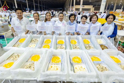 ภาพ No.120593:พิธีถวายภัตตาหารเป็นสังฆทาน แด่คณะพระธรรมยาตรา ปีที่ 12 วันที่ 29 มกราคม พ.ศ. 2567 ณ สภาธรรมกายสากล วัดพระธรรมกาย