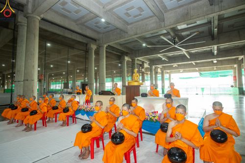 ภาพ No.82884:พิธีตักบาตรฉลองพระบวชใหม่  โครงการธรรมทายาทอุปสมบทหมู่อุดมศึกษา  รุ่นที่50 ภาคฤดูฝน วันเสาร์ที่ 24 มิถุนายน พ.ศ.2566 ณ มหารัตนวิหารคด คอร์ 6 วัดพระธรรมกาย