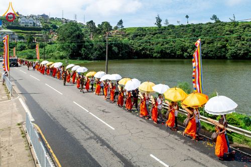 ภาพ No.226451:วันที่ 7-10 พฤษภาคม พ.ศ. 2568 โครงการเดินธรรมยาตรา สยาม-ลังกา ธรรมยาตรา ฉลองเทศกาลวิสาขบูชาแห่งชาติ ศรีลังกา บูชาธรรม 81 ปี หลวงพ่อธัมมชโย เมืองนูวราอิลิยา ประเทศศรีลังกา