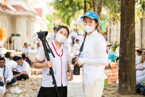 ภาพ No.117153:V.16 เป็นทีม การเตรียมงาน เก็บงาน การรับบุญของเจ้าหน้าที่หน่วยงานต่างๆ เพื่อโครงการธรรมยาตรา กตัญญูบูชามหาปูชนียาจารย์ พระมงคลเทพมุนี (สด จนฺทสโร) พระผู้ปราบมาร อนุสรณ์สถาน 7 แห่ง ปีที่ 12 ระหว่างวันที่ 2 - 31 มกราคม พ.ศ. 2567