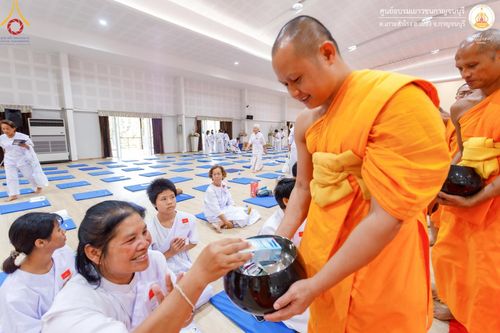 ภาพ No.155360:โครงการอบรมอุบาสก อุบาสิกาแก้ว  ตัวแทนทอดกฐิน 30,000 วัด ทั่วไทย บูชาธรรม 80 ปี หลวงพ่อธัมมชโย โซนตะวันตก 6 จังหวัด รุ่นที่ 2 ระหว่างวันที่ 13 -15 กันยายน พ.ศ. 2567 ณ ศูนย์อบรมเยาวชนกาญจนบุรี