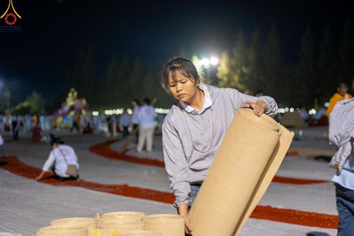 ภาพ No.108854:V.6 บุญเข้า การเตรียมงาน เก็บงาน การรับบุญของเจ้าหน้าที่หน่วยงานต่างๆ เพื่อโครงการธรรมยาตรา กตัญญูบูชามหาปูชนียาจารย์ พระมงคลเทพมุนี (สด จนฺทสโร) พระผู้ปราบมาร อนุสรณ์สถาน 7 แห่ง ปีที่ 12 ระหว่างวันที่ 2 - 31 มกราคม พ.ศ.2567