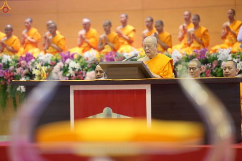 ภาพ No.240893:วันพุธที่ 27 สิงหาคม พ.ศ. 2568 พิธีทอดผ้าป่าเพื่อสร้างอาคาร  82 ปี หลวงพ่อธัมมชโย สมทบกฐินวัดพระธรรมกาย และกฐิน 30,000 วัดทั่วประเทศ ครั้งที่ 1