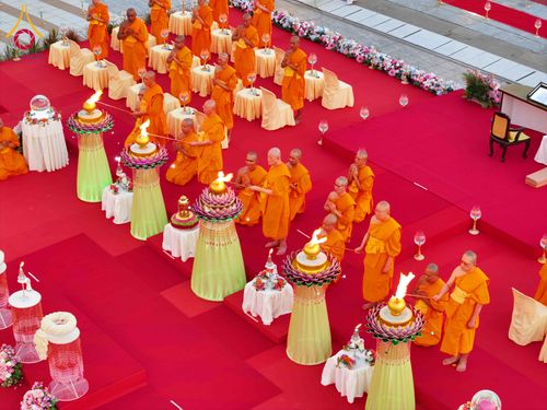 ภาพ No.307206:วันที่ 31 มกราคม พ.ศ. 2569  พิธีจุดประทีปธรรมถวายเป็นพุทธบูชา  และบูชาธรรมมหาปูชนียาจารย์ (ภาพชุดที่ 1) ณ วัดพระธรรมกาย ปทุมธานี ในโครงการธรรมยาตรา กตัญญูบูชา มหาปูชนียาจารย์ พระมงคลเทพมุนี(สด จนฺทสโร) พระผู้ปราบมาร อนุสรณ์สถาน 7 แห่ง ปีที่ 14