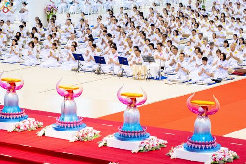 ภาพ No.240891:วันพุธที่ 27 สิงหาคม พ.ศ. 2568 พิธีทอดผ้าป่าเพื่อสร้างอาคาร  82 ปี หลวงพ่อธัมมชโย สมทบกฐินวัดพระธรรมกาย และกฐิน 30,000 วัดทั่วประเทศ ครั้งที่ 1