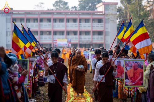 ภาพ No.131172:Photo Story ปฐมบรรพชาชาวพุทธมาร์มา Episode 4/5 วันที่ 13 กุมภาพันธ์พ.ศ. 2567 ณ วัดธัมจักร อรัญกุฏิ บังกลาเทศ