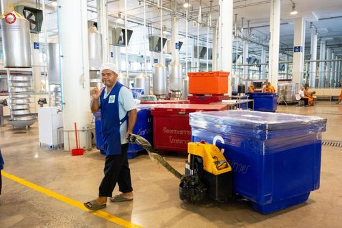 ภาพ No.60721:V.38 ทุ่มพลังเพื่อพ่อครบ 80 ปี ภาพการเตรียมงานของหน่วยงานต่างๆ เพื่อพิธีฉลองอายุวัฒนมงคล 80 ปี หลวงพ่อธัมมชโย และรับถวายมหาสังฆทาน 10,000 กว่าวัดทั่วประเทศ ในวันคุ้มครองโลก วันจันทร์ที่ 22 เมษายน พ.ศ. 2567