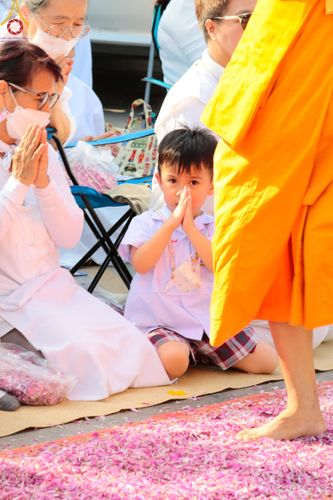 ภาพ No.113304:พิธีต้อนรับพระธรรมยาตรา ปีที่ 12 วันที่ 15 มกราคม พ.ศ. 2567 ณ วัดโบสถ์บน จ.นนทบุรี
