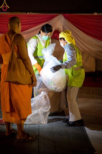 ภาพ No.110191:V.8 พลังทีม การเตรียมงาน เก็บงาน การรับบุญของเจ้าหน้าที่หน่วยงานต่างๆ เพื่อโครงการธรรมยาตรา กตัญญูบูชามหาปูชนียาจารย์ พระมงคลเทพมุนี (สด จนฺทสโร) พระผู้ปราบมาร อนุสรณ์สถาน 7 แห่ง ปีที่ 12 ระหว่างวันที่ 2 - 31 มกราคม พ.ศ.2567