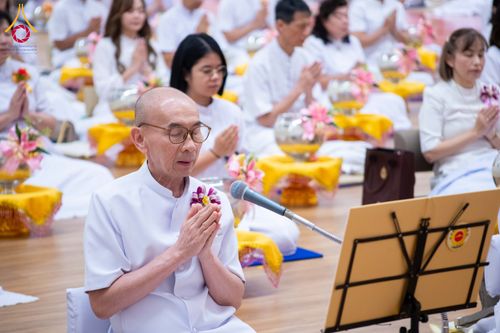 ภาพ No.310684:วันอาทิตย์ที่ 22 กุมภาพันธ์ พ.ศ. 2569 พิธีถวายโคมมาฆประทีป ณ ห้องแก้วสารพัดนึก 2 วัดพระธรรมกาย จ.ปทุมธานี