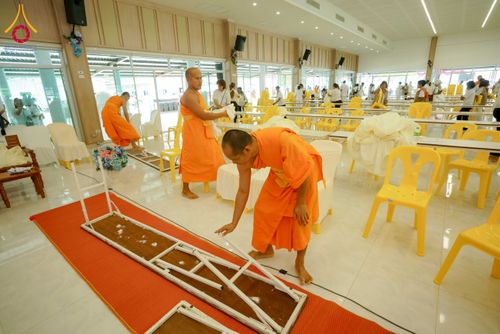 ภาพ No.313787:วันเสาร์ที่ 14 มีนาคม พ.ศ. 2569 พิธีตักบาตรแด่คณะสงฆ์ 323 วัด 4 จังหวัดชายแดนภาคใต้ พิธีถวายสังฆทานแด่คณะสงฆ์ 323 วัด ปีที่ 22 ครั้งที่ 183 พิธีมอบกองทุนหนุนแรงใจช่วยครูใต้ ปีที่ 19 ครั้งที่ 146 และพิธีทำบุญอุทิศส่วนกุศลให้ผู้วายชนม์ ณ ศูนย์ปฏิบัติธรรมภา