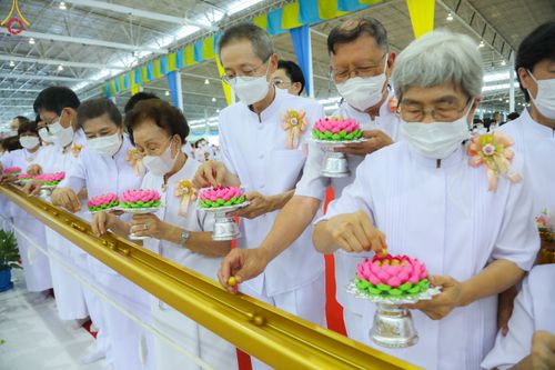 ภาพ No.82390:พิธีหล่อพระประธานเพื่อประดิษฐาน ณ มหาวิหารคด วันอาทิตย์ที่ 11 มิถุนายน พ.ศ. 2566 ณ สภาธรรมกายสากล วัดพระธรรมกาย