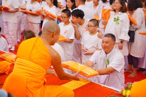 ภาพ No.173891:พิธีทอดกฐิน วัดภาวนาปีนัง ประเทศมาเลเซีย วันที่ 31 ตุลาคม พ.ศ. 2567