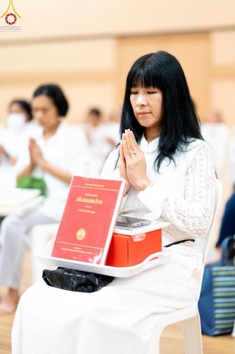 ภาพ No.138832:พิธีถวายกองทุนสนับสนุน การสร้างพระไตรปิฎกฉบับธรรมชัย และอนุรักษ์คัมภีร์ใบลาน น้อมบูชาธรรมหลวงพ่อธัมมชโย 80 ปี ณ ห้องแก้วสารพัดนึก 2 วัดพระธรรมกาย วันเสาร์ที่ 1 มิถุนายน พศ. 2567