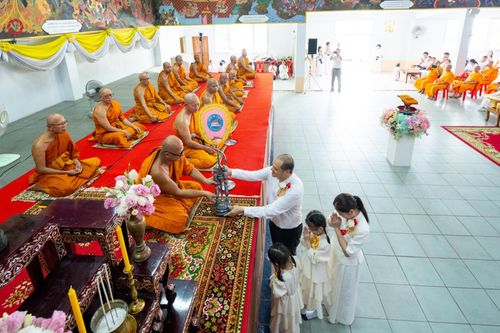 ภาพ No.162760:โครงการกฐินสามัคคีทั่วไทย 30,000 วัด บูชาธรรม 80 ปี หลวงพ่อธัมมชโย โดย คณะศิษยานุศิษย์วัดพระธรรมกาย ณ วัดโบสถ์บน จ.นนทบุรี วันที่ 19 ตุลาคม พ.ศ. 2567