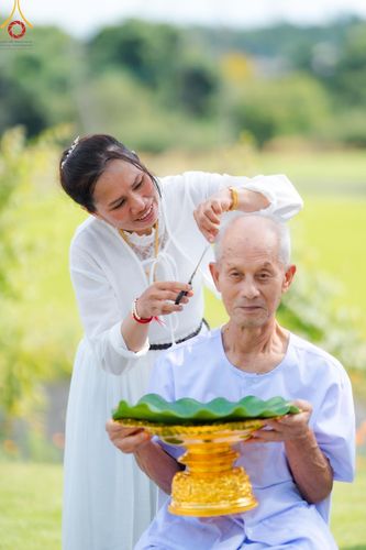 ภาพ No.147458:พิธีตัดปอยผม ขอขมา มอบบาตร ผ้าไตร โครงการปฐมอุปสมบท สมโภชอุโบสถ บูชาธรรม 80 ปี หลวงพ่อธัมมชโย ณ วัดพระธรรมกายโทชิหงิ ประเทศญี่ปุ่น วันพฤหัสบดีที่ 8 สิงหาคม พ.ศ. 2567