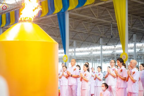 ภาพ No.154058:พิธีจุดเทียนใจ ไฟนิรันดร์ อนันตชัย วันอาทิตย์ที่ 8 กันยายน พ.ศ. 2567 วัดพระธรรมกาย จ.ปทุมธานี