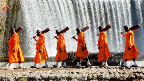 ภาพ No.232871:วันที่ 1 กรกฏาคม พ.ศ. 2568 Dhammayatra in South Africa 2025 ธรรมยาตราแอฟริกาใต้ — เส้นทางแห่งสติ สมาธิ และปัญญา ธรรมทายาทที่ได้อบรมโครงการบรรพชาอุปสมบทหมู่ครั้งที่ 2 ณ วัดพระธรรมกายโจฮันเนสเบิร์ก ประเทศแอฟริกาใต้