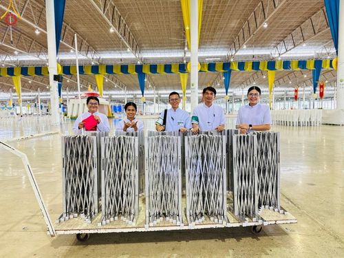 ภาพ No.150613:V.44 เพื่อพ่อ ภาพเตรียมงาน ปฎิบัติงาน ของเจ้าหน้าที่ อาสาสมัคร ทุกสถานะ เพื่อความสำเร็จ ในงานวันธรรมชัย วันอังคารที่ 27 สิงหาคม พ.ศ. 2567