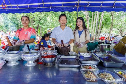 ภาพ No.166277:พิธีทอดกฐิน ณ วัดเจริญธรรมนิมิตร จ.ราชบุรี ในโครงการกฐินสามัคคีทั่วไทย 30,000 วัด บูชาธรรม 80 ปี หลวงพ่อธัมมชโย โดยคณะศิษยานุศิษย์วัดพระธรรมกาย วันที่ 20 ตุลาคม พ.ศ. 2567