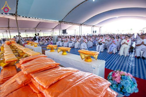 ภาพ No.211554:วันอาทิตย์ที่ 16 มีนาคม พ.ศ. 2568 พิธีทอดผ้าป่าฉลองปทุมเจดีย์ ณ ศูนย์อบรมเยาวชนปัตตานี