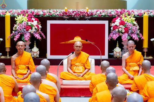 ภาพ No.229181:วันเสาร์ที่ 14 มิถุนายน พ.ศ. 2568 พิธีบรรพชา , พิธีถวายบาตร , พิธีอุปสมบท ในโครงการบรรพชาอุปสมบทหมู่ ผู้บริหารรุ่นที่ 15 และ อุดมศึกษา รุ่นที่ 52 ณ โบสถ์พระไตรปิฎก วัดพระธรรมกาย