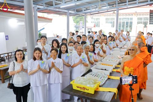 ภาพ No.113660:พิธีถวายภัตตาหารเป็นสังฆทาน แด่คณะพระธรรมยาตรา ปีที่ 12 วันที่ 17 มกราคม พ.ศ. 2567 ณ วัดโบสถ์(บน) บางคูเวียง จ.นนทบุรี