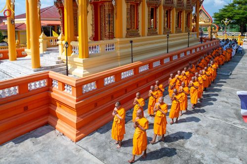 ภาพ No.101368:พิธีบรรพชาธรรมทายาท ในโครงการอุปสมบทบูชาธรรม มหาปูชนียาจารย์ พ.ศ. 2566 ณ วัดท่าสุวรรณ จ.ราชบุรี วันที่ 6 ธันวาคม พ.ศ. 2566