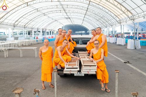 ภาพ No.60862:V.37 ยิ่งกว่าดี เพื่อ 80 ปีของพ่อ ภาพการเตรียมงานของหน่วยงานต่างๆ เพื่อพิธีฉลองอายุวัฒนมงคล 80 ปี หลวงพ่อธัมมชโย และรับถวายมหาสังฆทาน 10,000 กว่าวัดทั่วประเทศ ในวันคุ้มครองโลก วันจันทร์ที่ 22 เมษายน พ.ศ. 2567