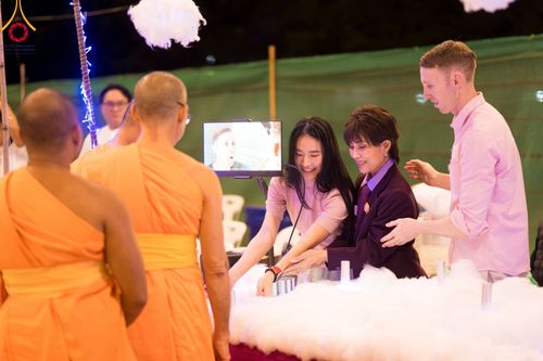 ภาพ No.95306:พิธีมุทิตาพระมหาเถระและพระเถระ ครั้งที่ 29 วันอาทิตย์ที่ 19 พฤศจิกายน พ.ศ. 2566 ณ ห้องแก้วสารพัดนึก สภาธรรมกายสากล วัดพระธรรมกาย