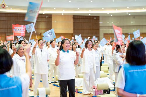 ภาพ No.239927:วันที่ ๒๒ - ๒๔ สิงหาคม พ.ศ. ๒๕๖๘ สัมมนารวมใจผู้นำบุญ บูชาธรรม ๘๑ ปี หลวงพ่อธัมมชโย กฐินสามัคคีทั่วไทย ๓๐,๐๐๐ วัด โครงการอุปสมบทบูชาธรรมมหาปูชนียาจารย์ ๓,๐๐๐ รูป รุ่นที่ ๑