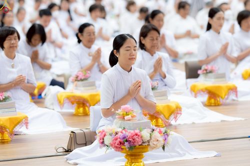 ภาพ No.225377:วันอาทิตย์ที่ 18 พฤษภาคม พ.ศ. 2568 พิธีร่วมบุญการศึกษา พระภิกษุ สามเณร ณ ห้องแก้วสารพัดนึก 2 วัดพระธรรมกาย