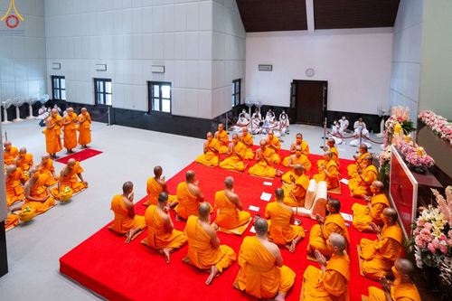 ภาพ No.84240:พิธีขอบรรพชา , พิธีขอสรณคมน์และศีล ,  พิธีรับบาตร , พิธีอุปสมบท ในโครงการบรรพชาอุปสมบทหมู่ธรรมทายาทรุ่นเข้าพรรษา และโครงการบรรพชาสามเณรโรงเรียนนานาชาติ รุ่นที่ 12 ณ โบสถ์พระไตรปิฎก วัดพระธรรมกาย วันที่ 22 กรกฎาคม พ.ศ. 2566