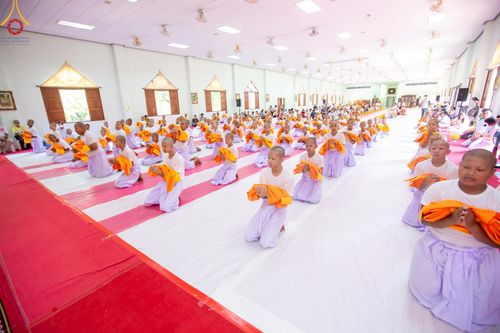 ภาพ No.216399:วันเสาร์ที่ 5 เมษายน พ.ศ. 2568 พิธีขอบรรพชา พิธีขอสรณคมน์และศีล พิธีขอนิสสัย พิธีถวายบาตร ในโครงการบรรพชาสามเณรฟื้นฟูพระพุทธศาสนาทั่วไทย  ณ วัดพระพุทธบาท ราชวรมหาวิหาร ต.ขุนโขลน อ.พระพุทธบาท จ.สระบุรี