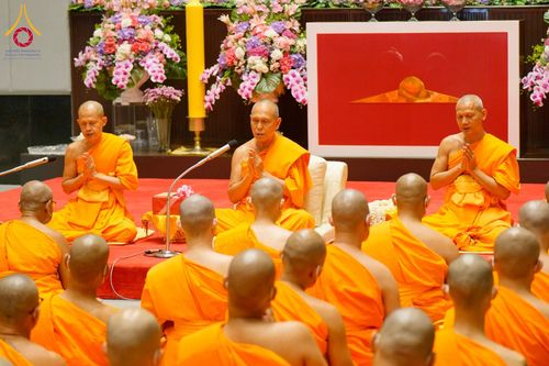 ภาพ No.62143:พิธีอุปสมบทในโครงการอุปสมบทหมู่ บูชาธรรมหลวงพ่อธัมมชโย พ.ศ.2567 ณ อุโบสถ วัดพระธรรมกาย จ.ปทุมธานี วันที่ 13-15 เมษายน พ.ศ. 2567